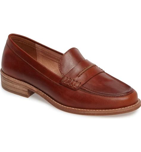 Women's Double G loafer in light brown leather 